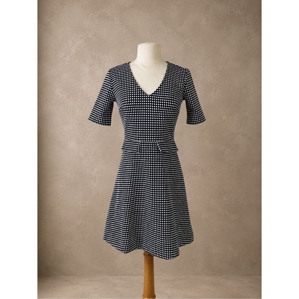 Paris Sunday Sz XS Grid fit and flare preppy dress black white